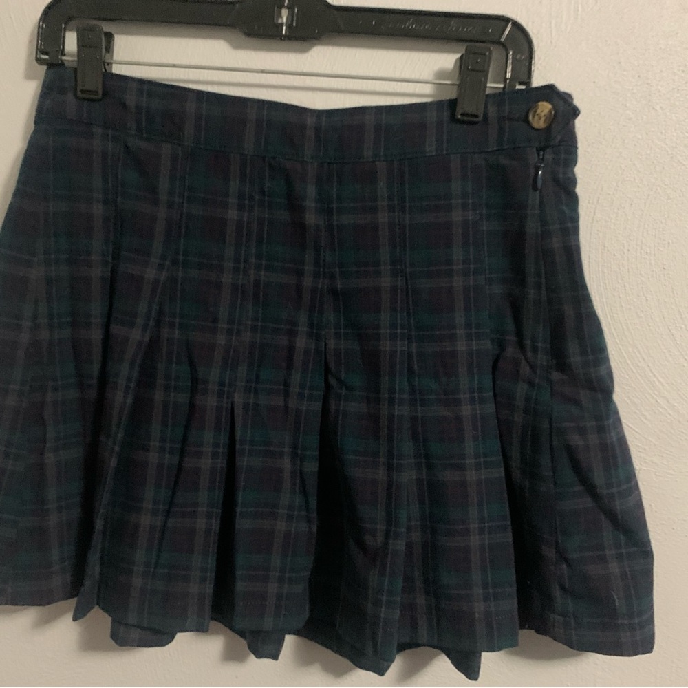 American Eagle size 6 plaid skirt. - Picture 3 of 6